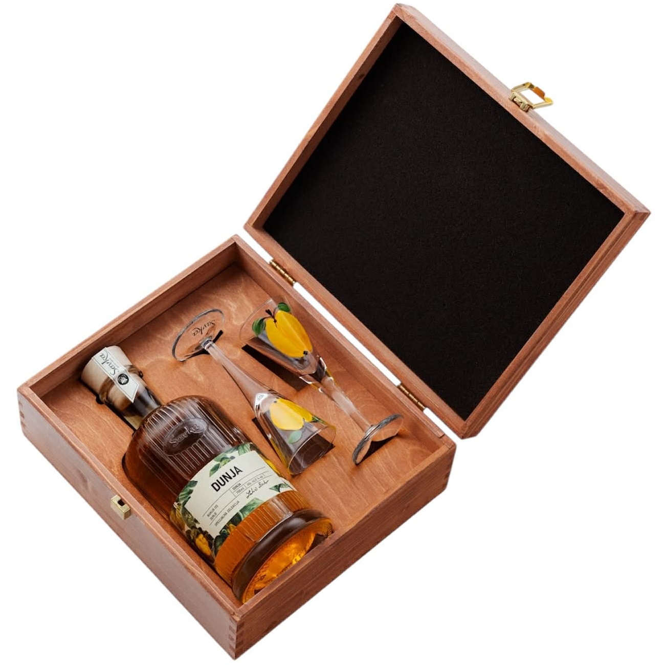 Dunja-Barik-RETRO-u-drvenoj-kutiji